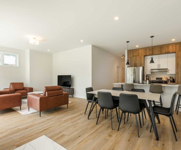 Condo 2 chambres - Sherbrooke - Meublés