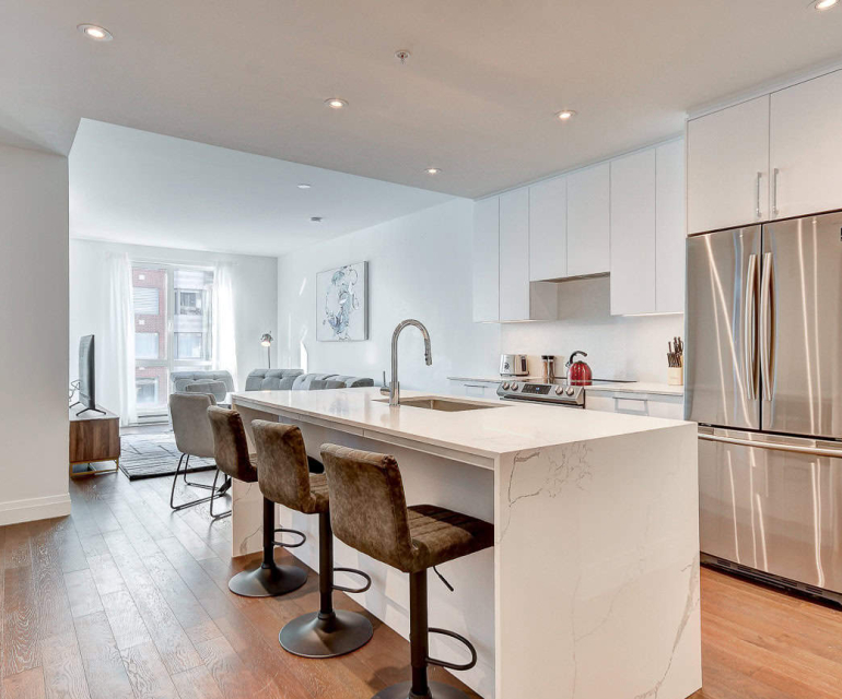 Condo 2 chambres - Côte Saint-Luc - Meublés